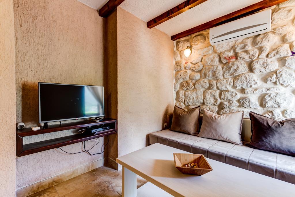 Hill Apartments Kotor Dış mekan fotoğraf