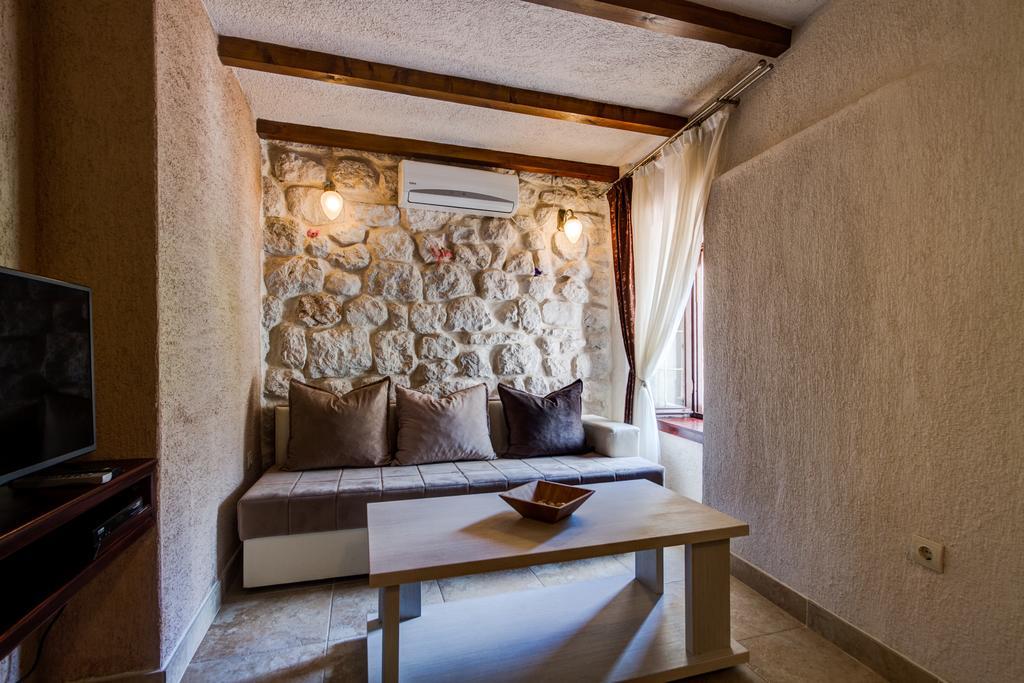 Hill Apartments Kotor Dış mekan fotoğraf